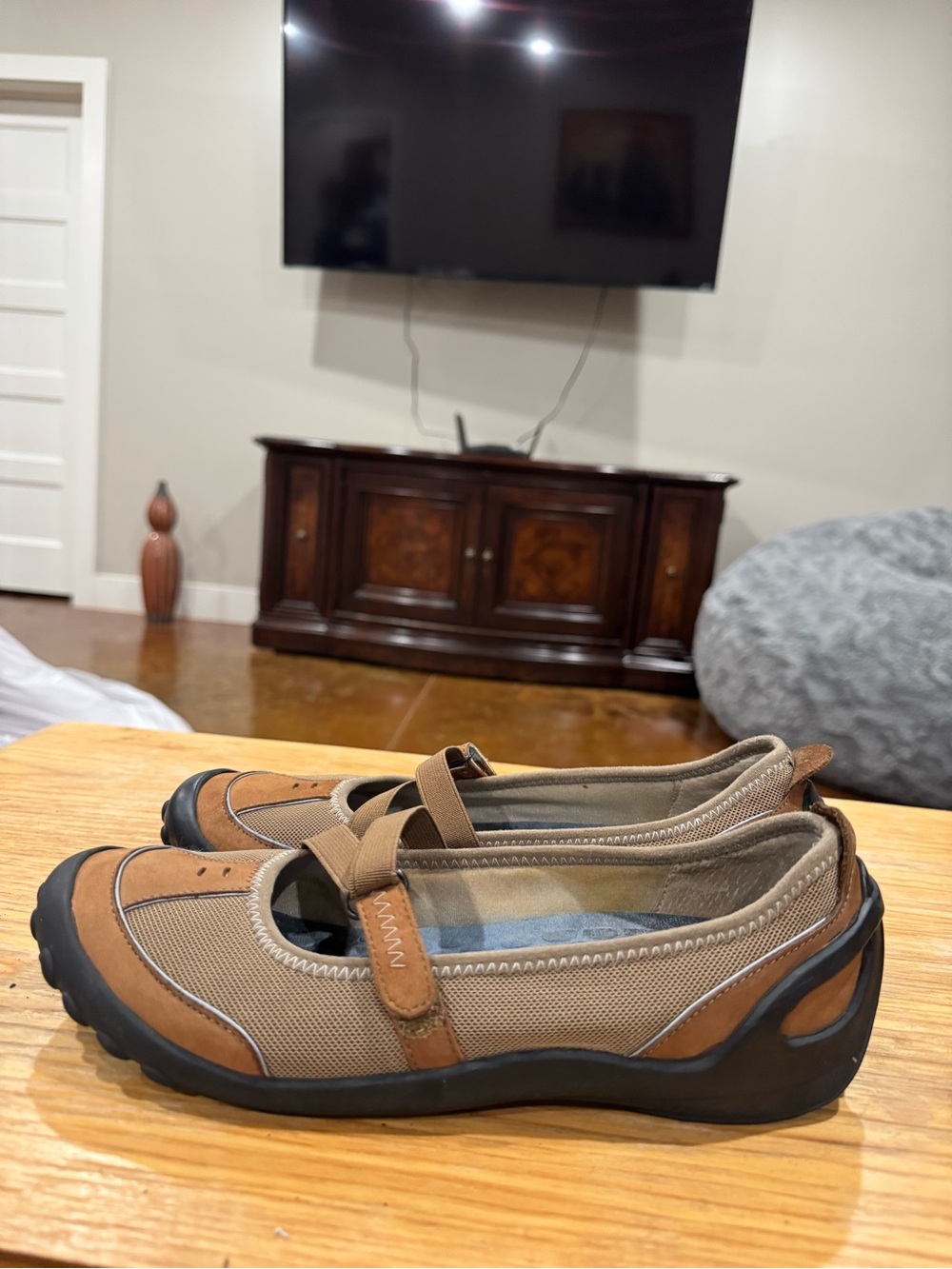 Privo by Clarks Casual Brown Mary Jane Flats - Women
